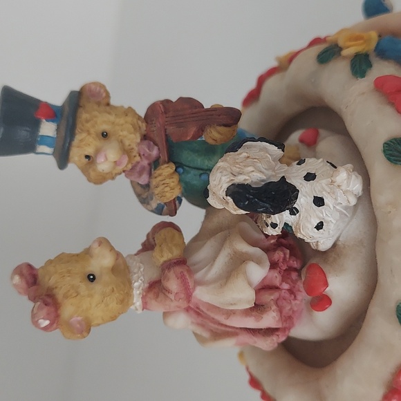 Vintage Collectible Music Box - Picture 5 of 5